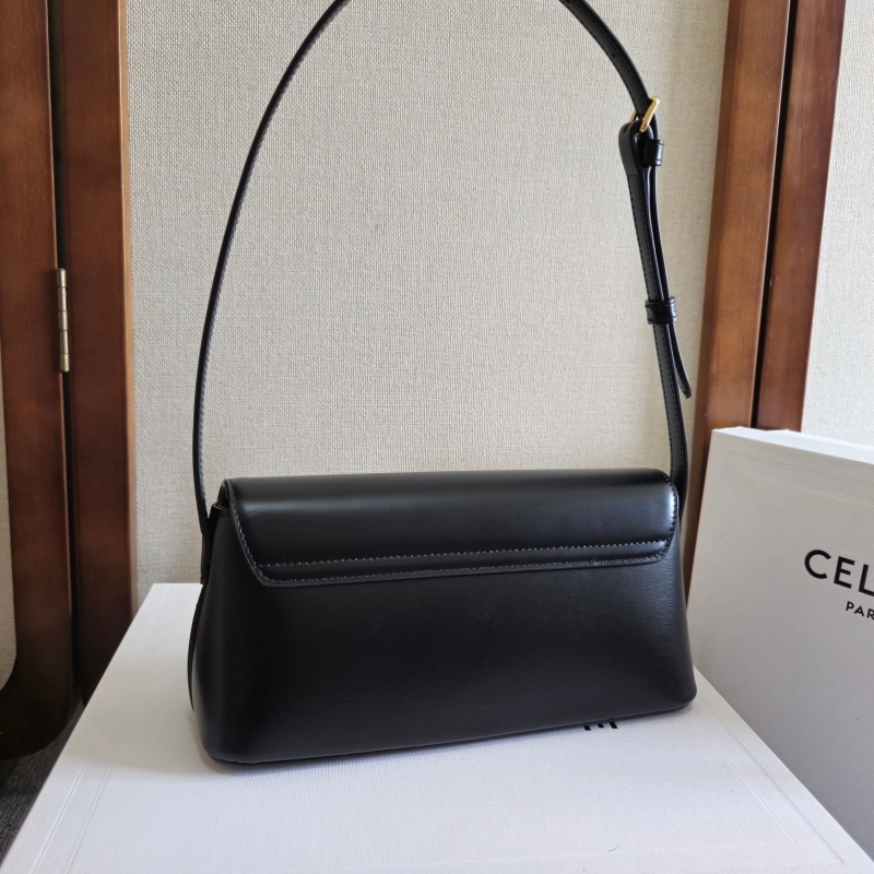 Ce1i*e triomphe bags